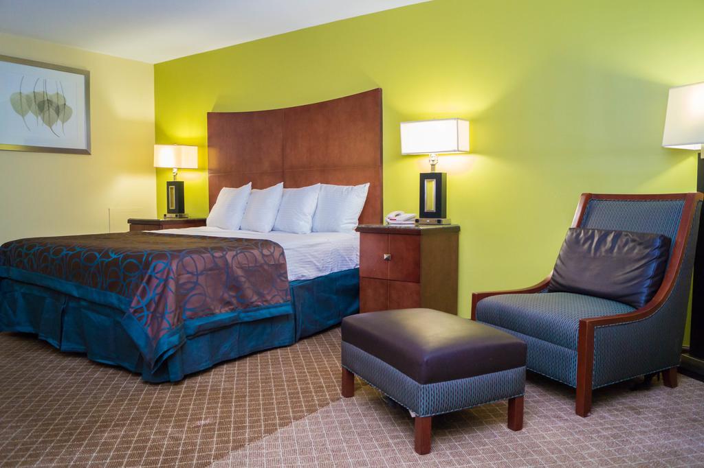 Pocono Lake Sullivan Trail Inn & Suites מראה חיצוני תמונה